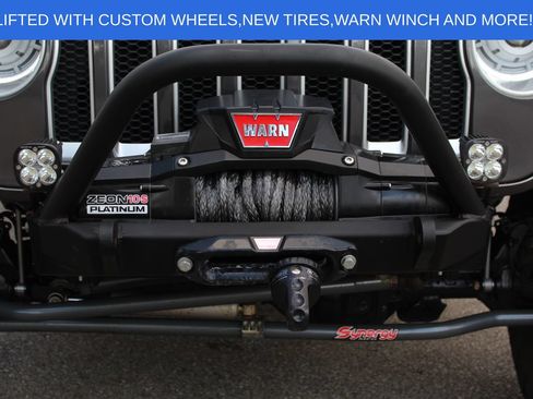 Used 2019 Jeep Wrangler Unlimited Sahara w/ Cold Weather Group AWD/4WD image 28