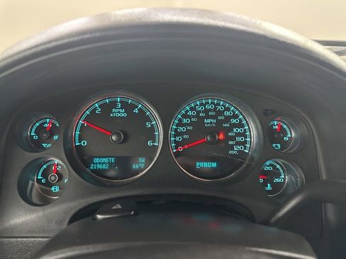 Used 2009 Chevrolet Silverado 1500 LTZ w/ Safety Package AWD/4WD image 37