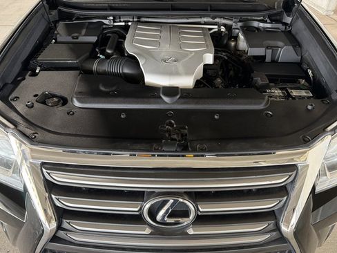 Used 2014 Lexus GX 460 Luxury AWD/4WD image 25