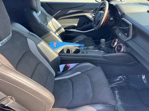 Certified 2021 Chevrolet Camaro SS RWD image 6