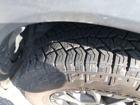 Used 2023 Nissan Frontier PRO-4X w/ Pro-4X Premium Package image 8