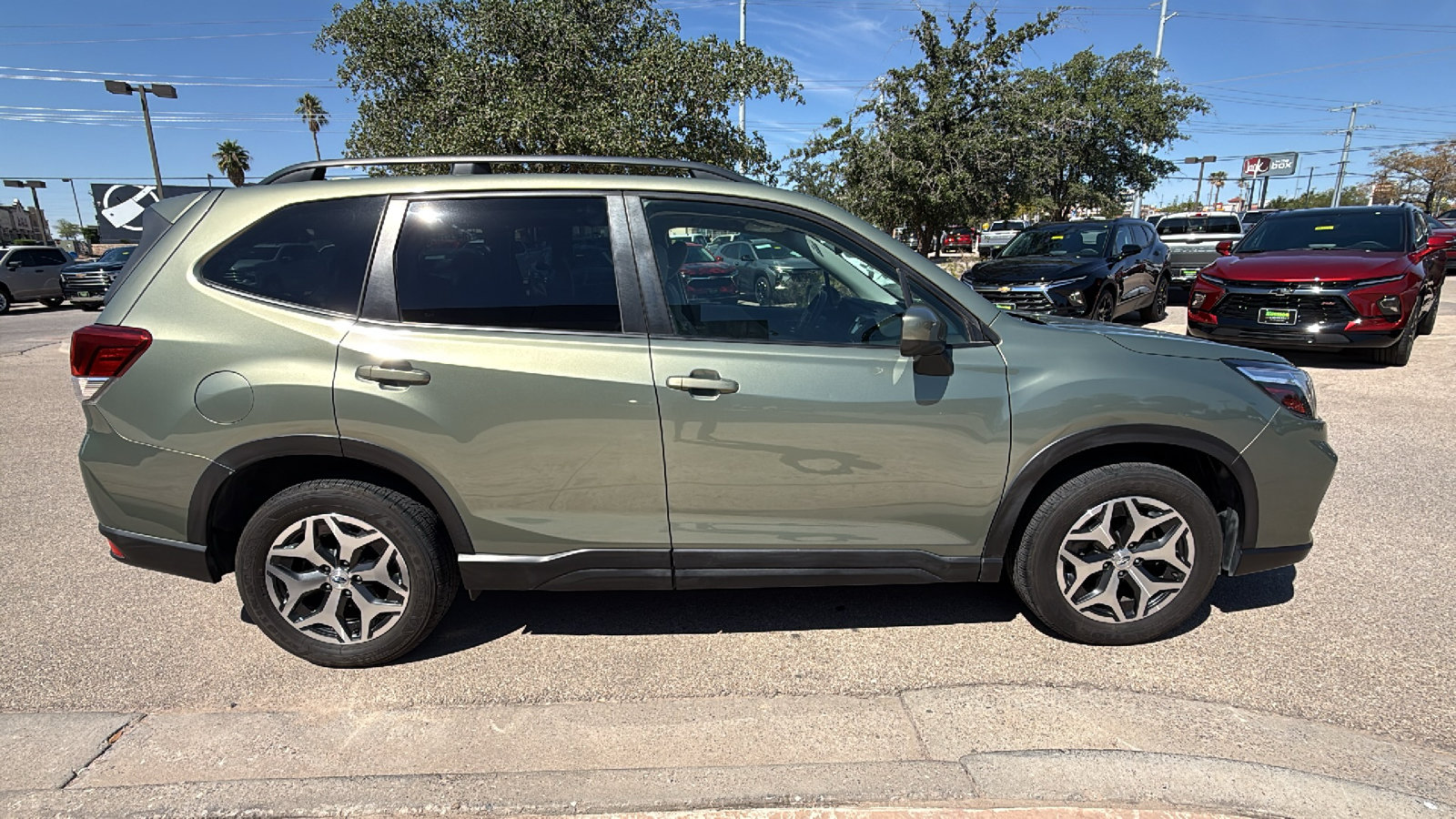 Used 2021 Subaru Forester Premium w/ Popular Package #1 AWD/4WD image 6