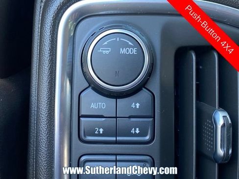 Used 2021 Chevrolet Silverado 1500 LT Trail Boss w/ LPO, Dark Essentials Package AWD/4WD image 27
