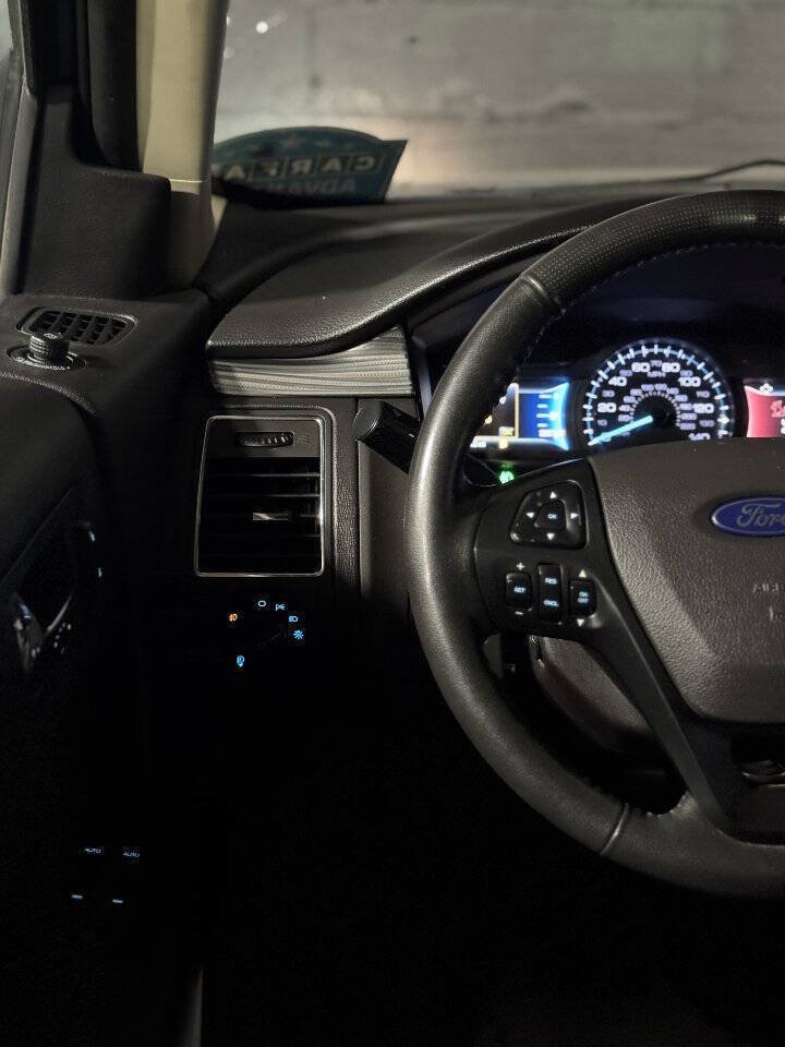 Used 2019 Ford Flex Limited w/ Limited Appearance Package AWD/4WD image 13