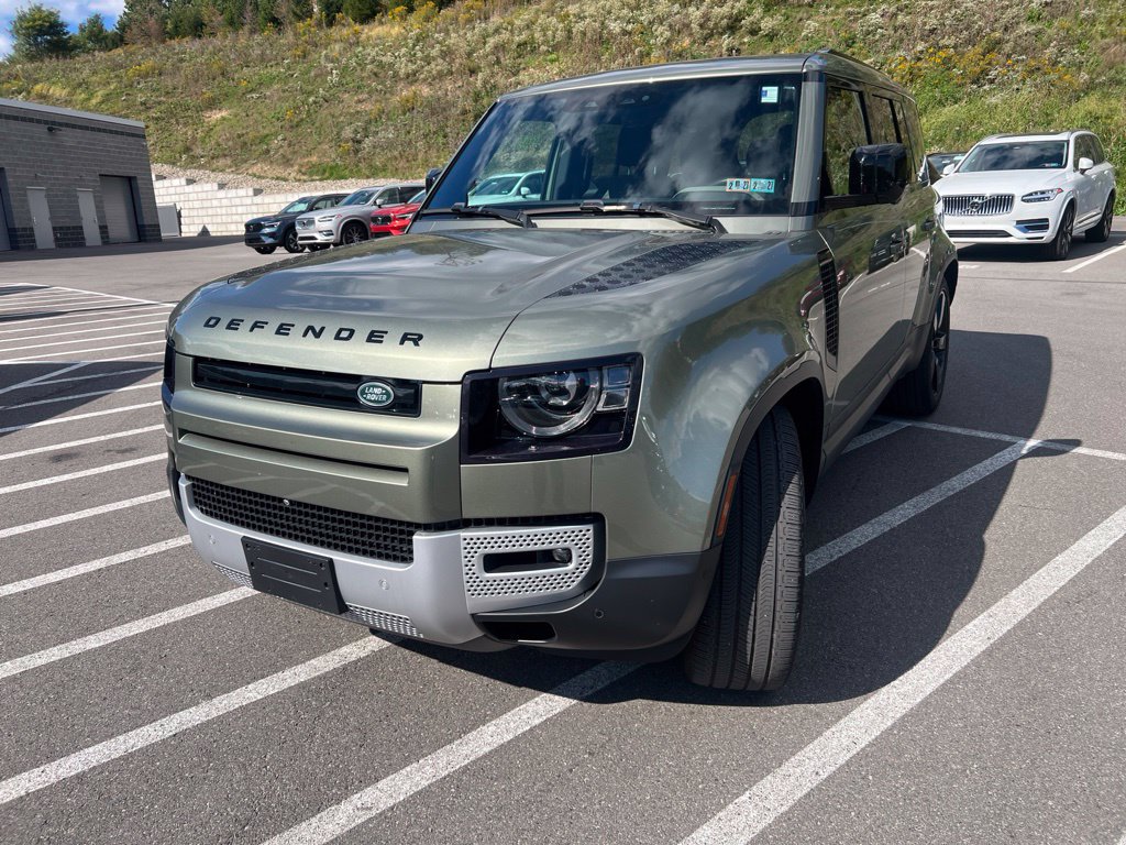 Used 2023 Land Rover Defender 110 SE AWD/4WD image 1