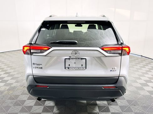 Used 2025 Toyota RAV4 LE image 4