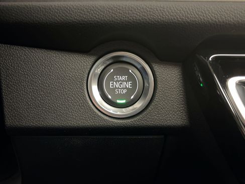 New 2026 Chevrolet Traverse LT w/ Sun and Wheel Package image 27