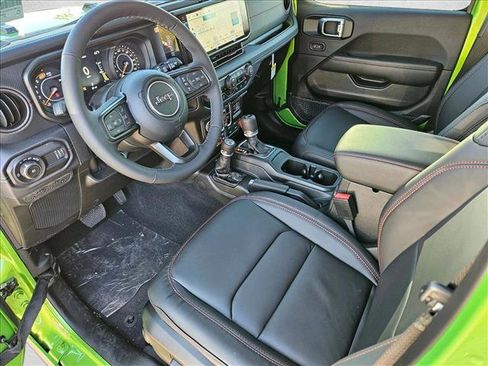 New 2026 Jeep Wrangler Unlimited Rubicon image 3