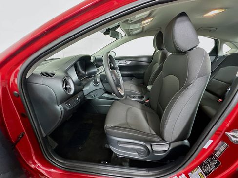 Used 2024 Kia Forte LXS image 13