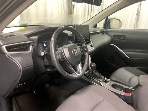 Certified 2024 Toyota Corolla Cross LE image 8