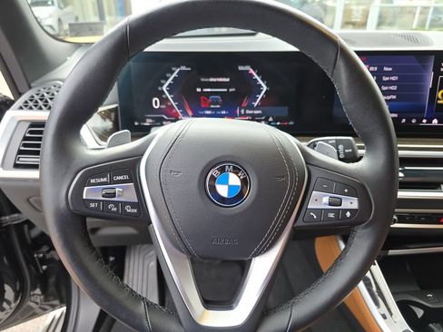 Used 2024 BMW X5 xDrive40i w/ Premium Package AWD/4WD image 25