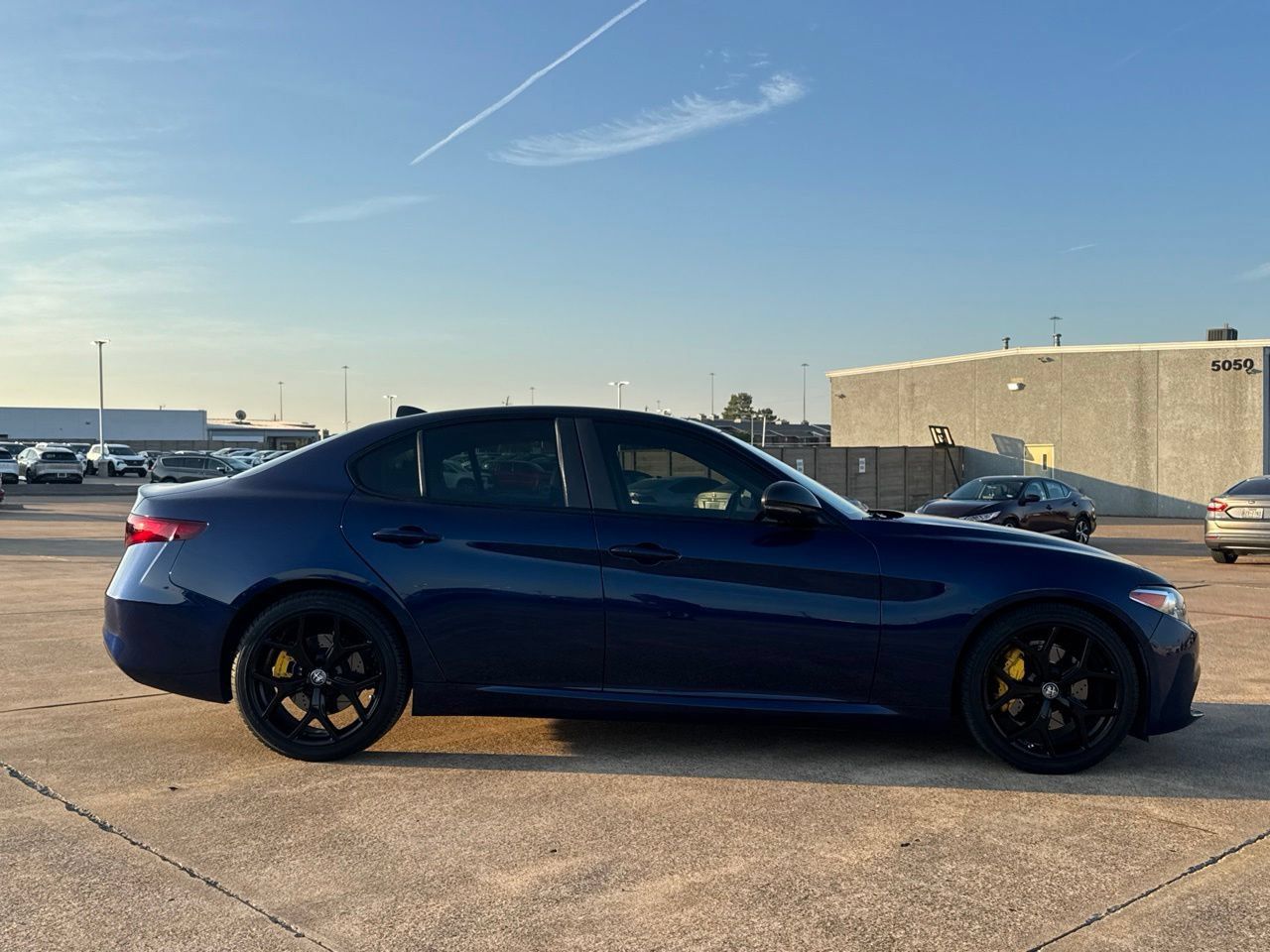 Used 2021 Alfa Romeo Giulia Ti w/ Nero Edizione RWD image 27
