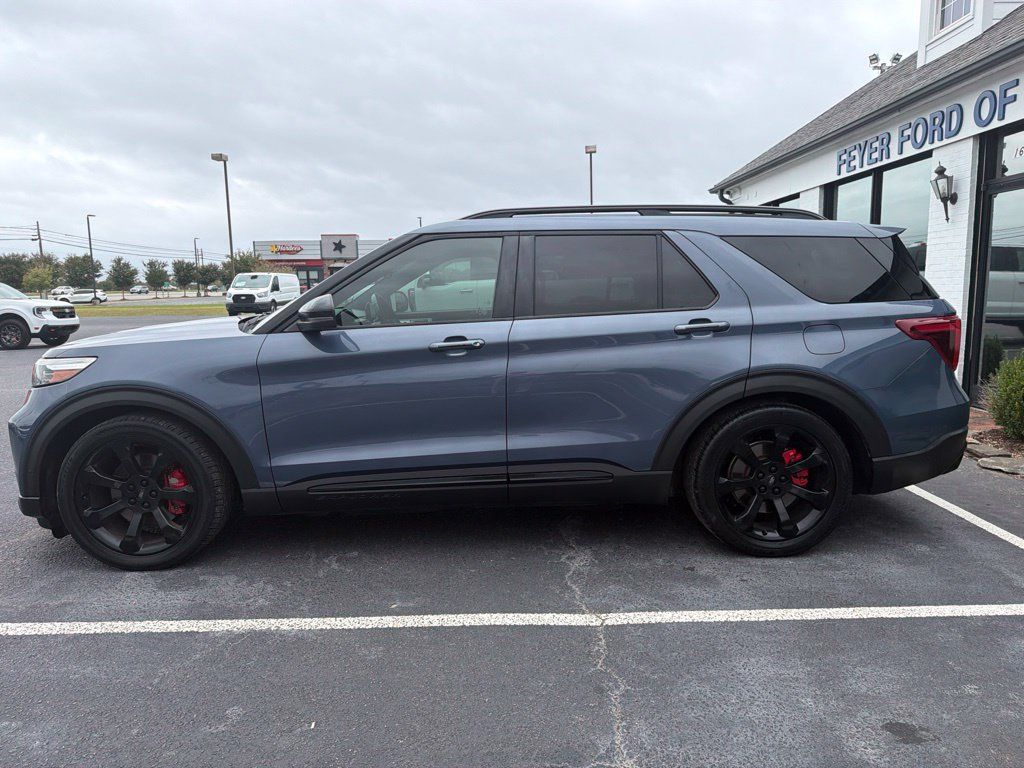 Certified 2021 Ford Explorer ST w/ Equipment Group 401A AWD/4WD image 2