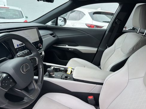 Used 2023 Lexus RX 350 w/ Accessory Package (Z1) image 6