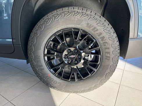 New 2026 Chevrolet Traverse Z71 w/ Driver Confidence Package image 9