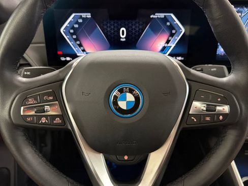 Used 2023 BMW i4 eDrive35 RWD image 23