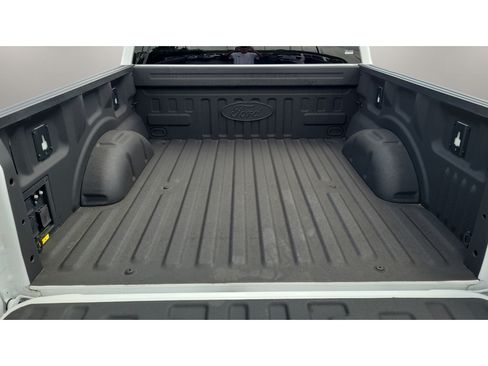 Used 2023 Ford F150 Lightning XLT AWD/4WD image 27