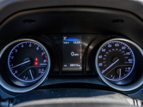 Used 2021 Toyota Camry LE FWD image 19