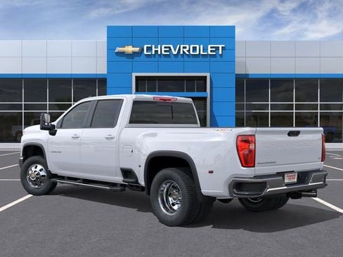 New 2026 Chevrolet Silverado 3500 LT AWD/4WD image 3
