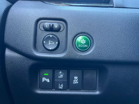 Used 2020 Honda Pilot Touring image 22