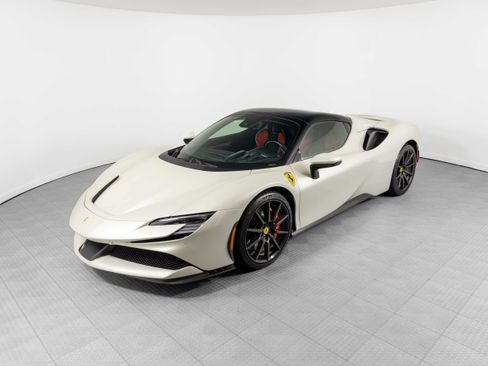 Used 2025 Ferrari SF90 Spider AWD/4WD image 22