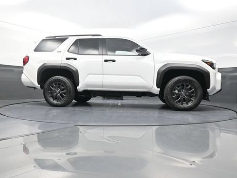 Used 2026 Toyota 4Runner SR5 RWD image 37