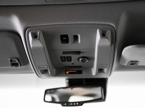 Used 2018 GMC Yukon Denali w/ Denali Ultimate Package image 21