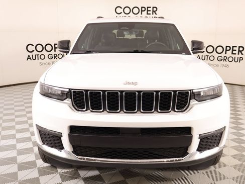 Used 2025 Jeep Grand Cherokee L Limited AWD/4WD image 10