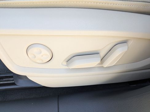 Used 2018 Audi Q5 2.0T Premium image 20