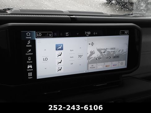 Used 2025 Jeep Wrangler Sahara w/ Safety Group image 24