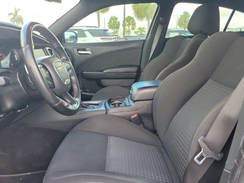 Used 2022 Dodge Charger R/T w/ Blacktop Package RWD image 21