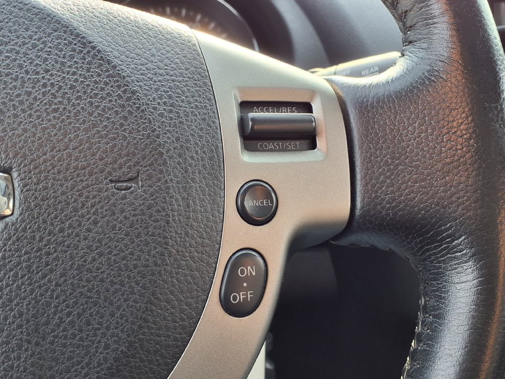 Used 2011 Nissan Rogue SV w/ SL Pkg AWD/4WD image 23