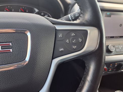 Used 2019 GMC Acadia SLT w/ Black Edition FWD image 24