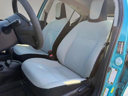 Used 2018 Toyota Prius C One w/ Carpet Mat Package FWD image 10