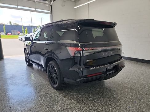 New 2026 INFINITI QX80 4WD image 4