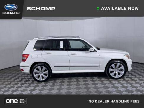 Used 2010 Mercedes-Benz GLK 350 4MATIC image 1