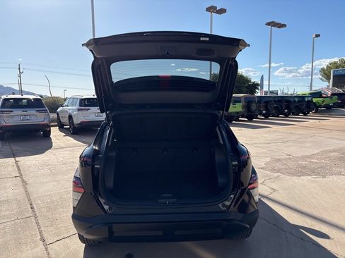 Used 2025 Hyundai Kona SEL FWD image 48