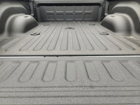 New 2026 RAM 2500 Laramie AWD/4WD image 26