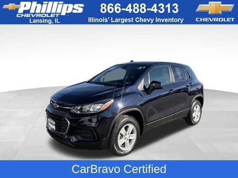 Used 2022 Chevrolet Trax LS w/ Tint and Cruise Package image 1