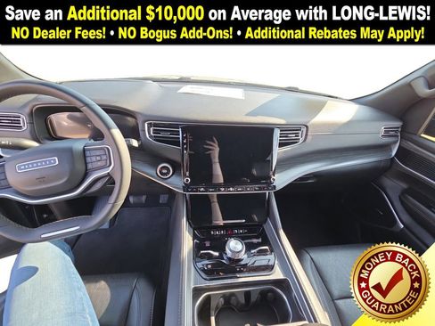 Used 2024 Jeep Wagoneer L Series III w/ Flexible Seating Group image 17