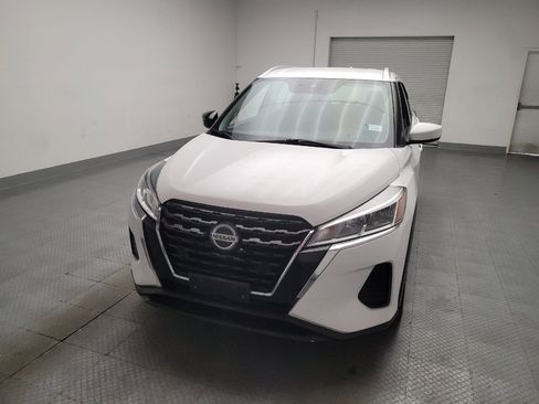 Used 2021 Nissan Kicks SV FWD image 15