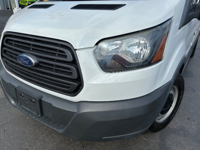 Used 2018 Ford Transit 150 XL RWD image 5