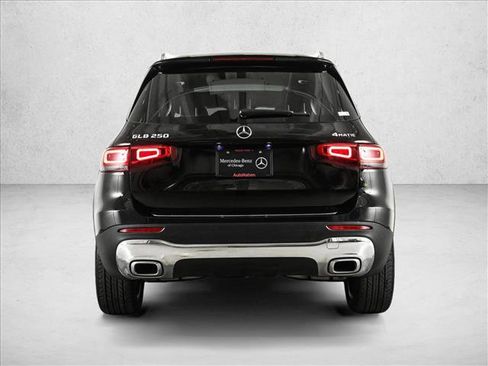 Used 2023 Mercedes-Benz GLB 250 4MATIC image 7