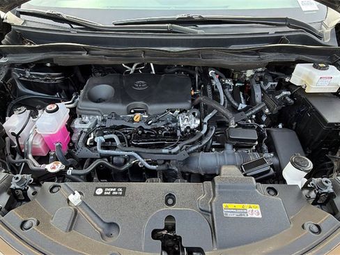 Used 2024 Toyota Sienna XLE image 50