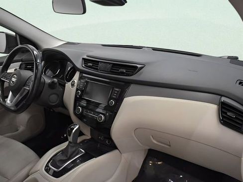 Used 2020 Nissan Rogue Sport SL AWD/4WD image 18