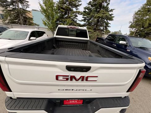 Used 2024 GMC Sierra 3500 Denali AWD/4WD image 25