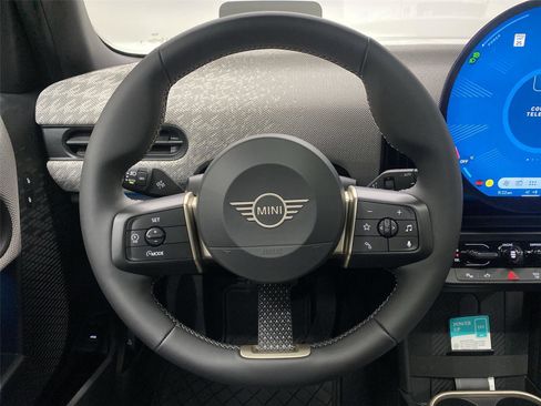 New 2026 MINI Cooper 4-Door Hardtop image 15