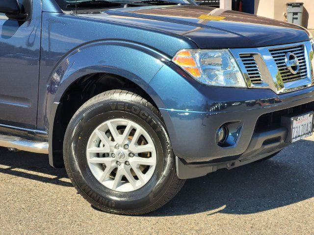 Used 2018 Nissan Frontier SV AWD/4WD image 6