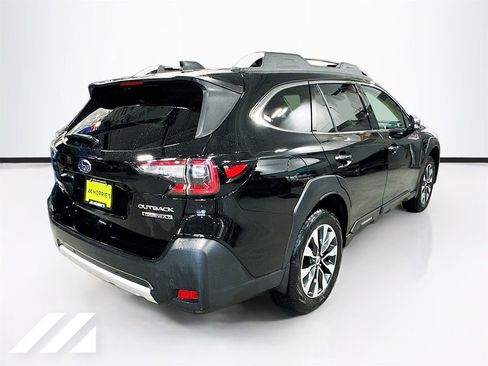 Used 2023 Subaru Outback Touring XT image 5