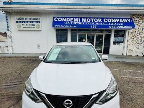 Used 2019 Nissan Sentra SV FWD image 2